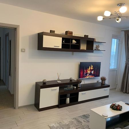 Victoriei Boulevard Private Apartment Brașov Exterior foto