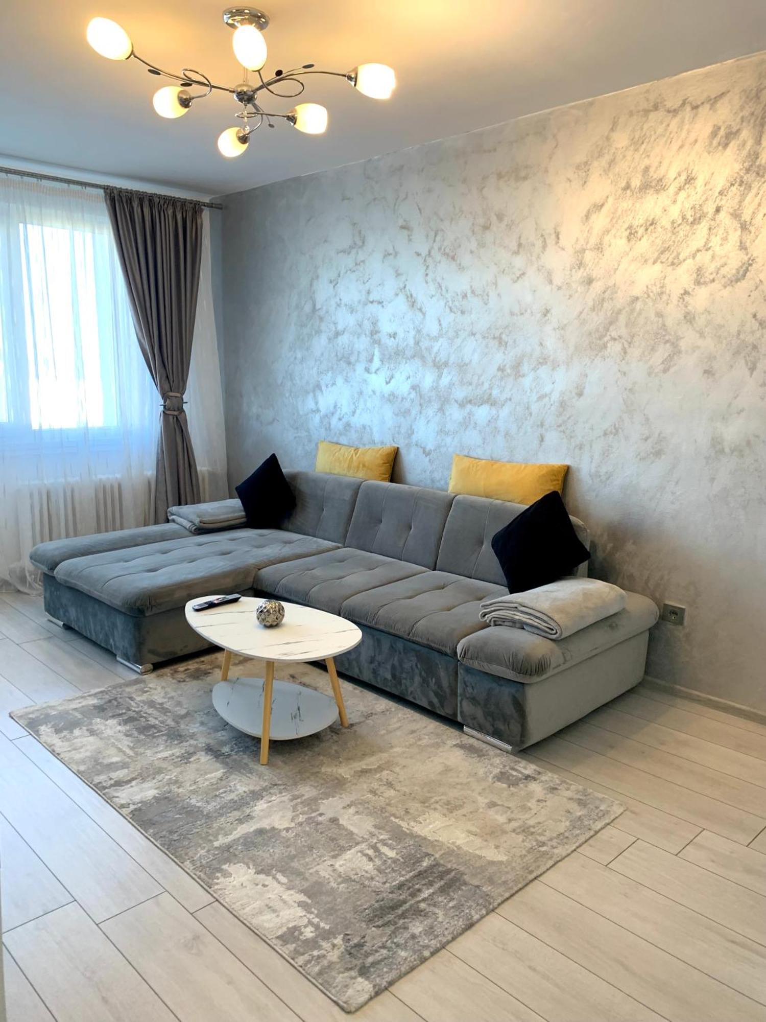 Victoriei Boulevard Private Apartment Brașov Exterior foto